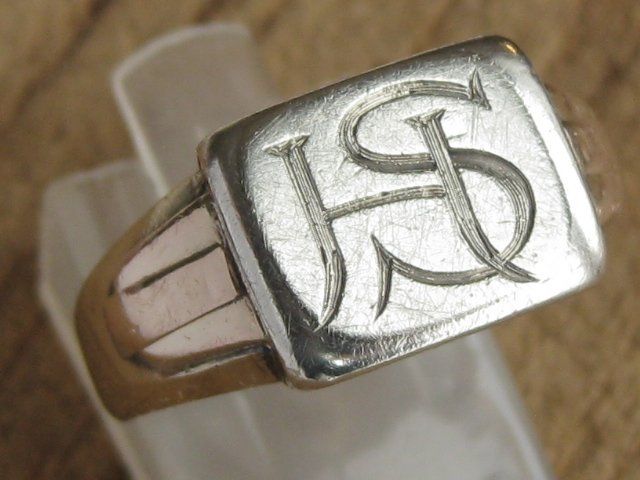 Anelli: Antik Ring Silber geprüft teilvergoldet Monogramm SH / Gr.59 – Usato da Ermatingen venduto da Decovin