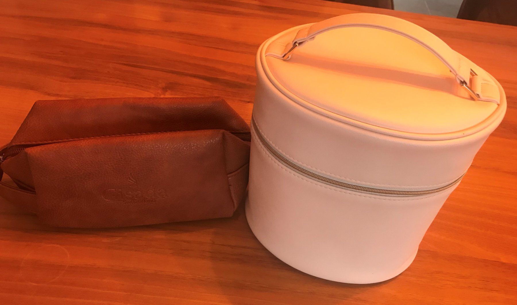 Custodie per cosmetici: Necessaire Taschen – Usato da Altstätten SG venduto da Nik2009 2