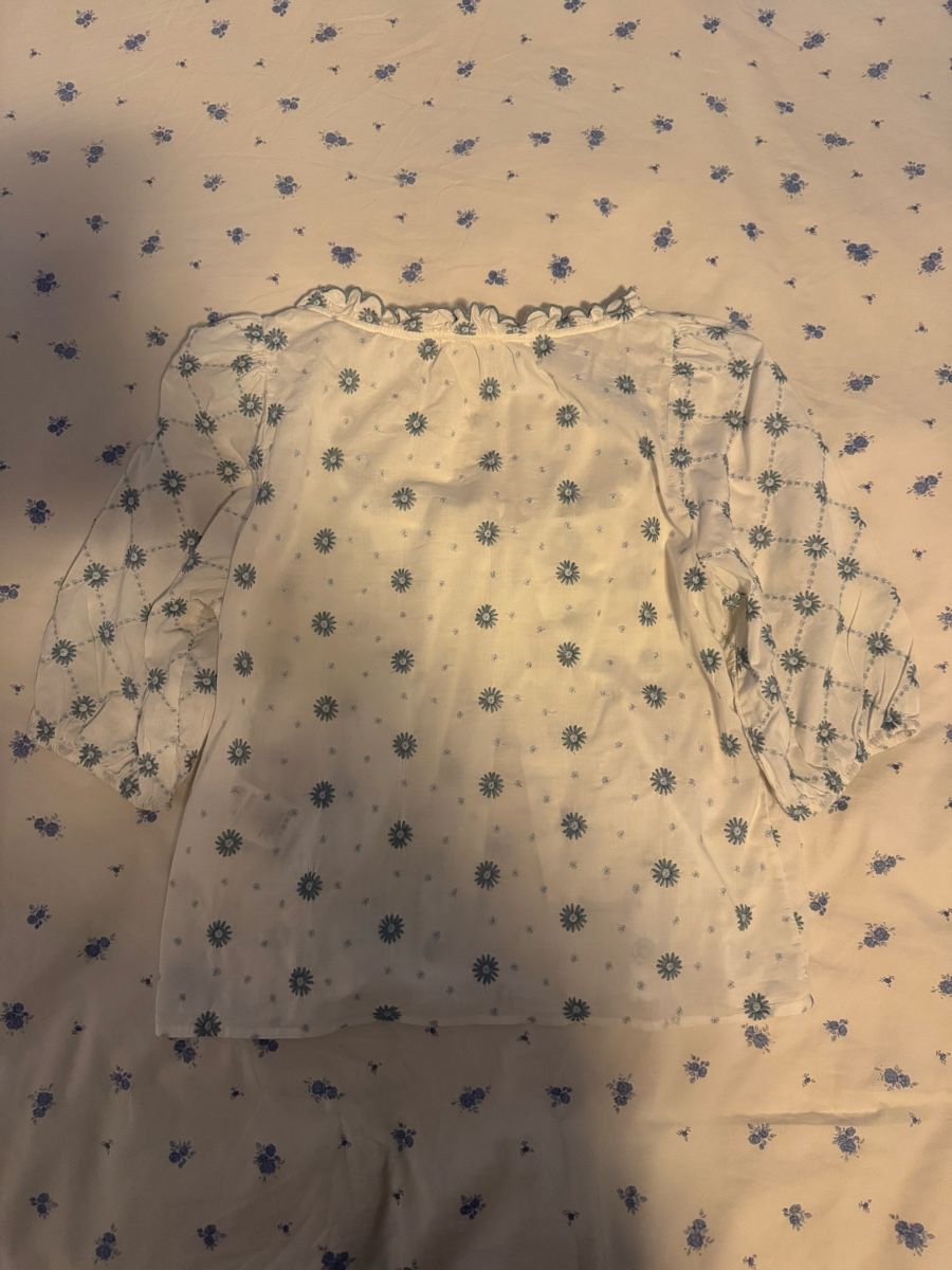 Sezane Top: Sèzane Kellia top – Nuovo (secondo la descrizione) da Aarau Rohr venduto da ash_m7hq 1