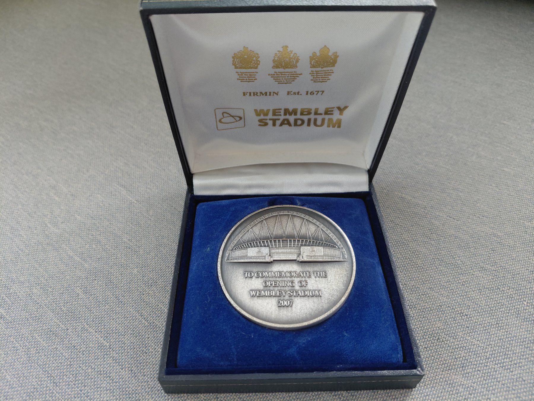 Medaillen: Medaille Wembley Stadion – Gebraucht aus Schmerikon von Olympia04