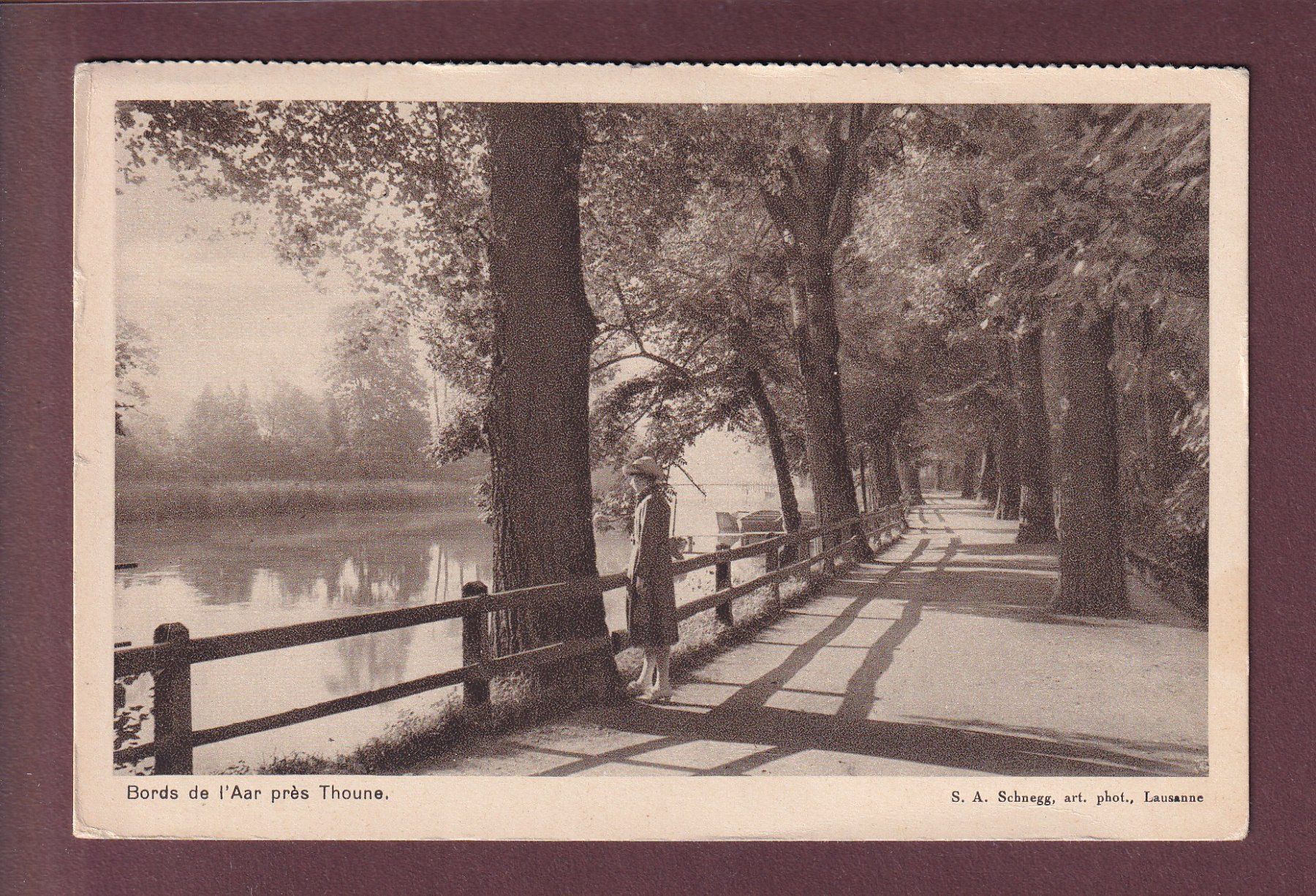 Cartoline postali: THUN - Am Aareufer – Usato da Pully venduto da nicecards