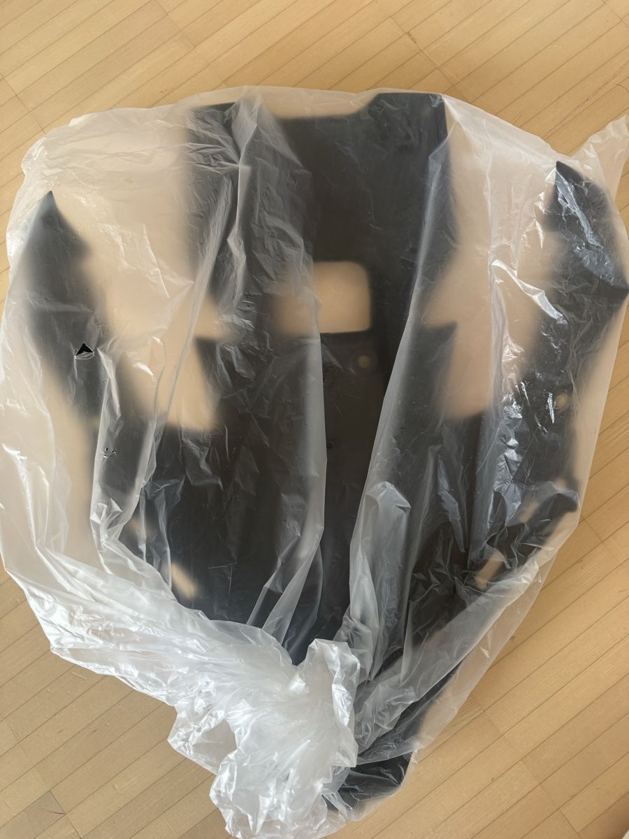 Yamaha Alle Rollerersatzteile: Yamaha Tmax 560 2022-2024 Panel Frontverkleidung – Neu (gemäss Beschreibung) aus Zürich von liv.io 1