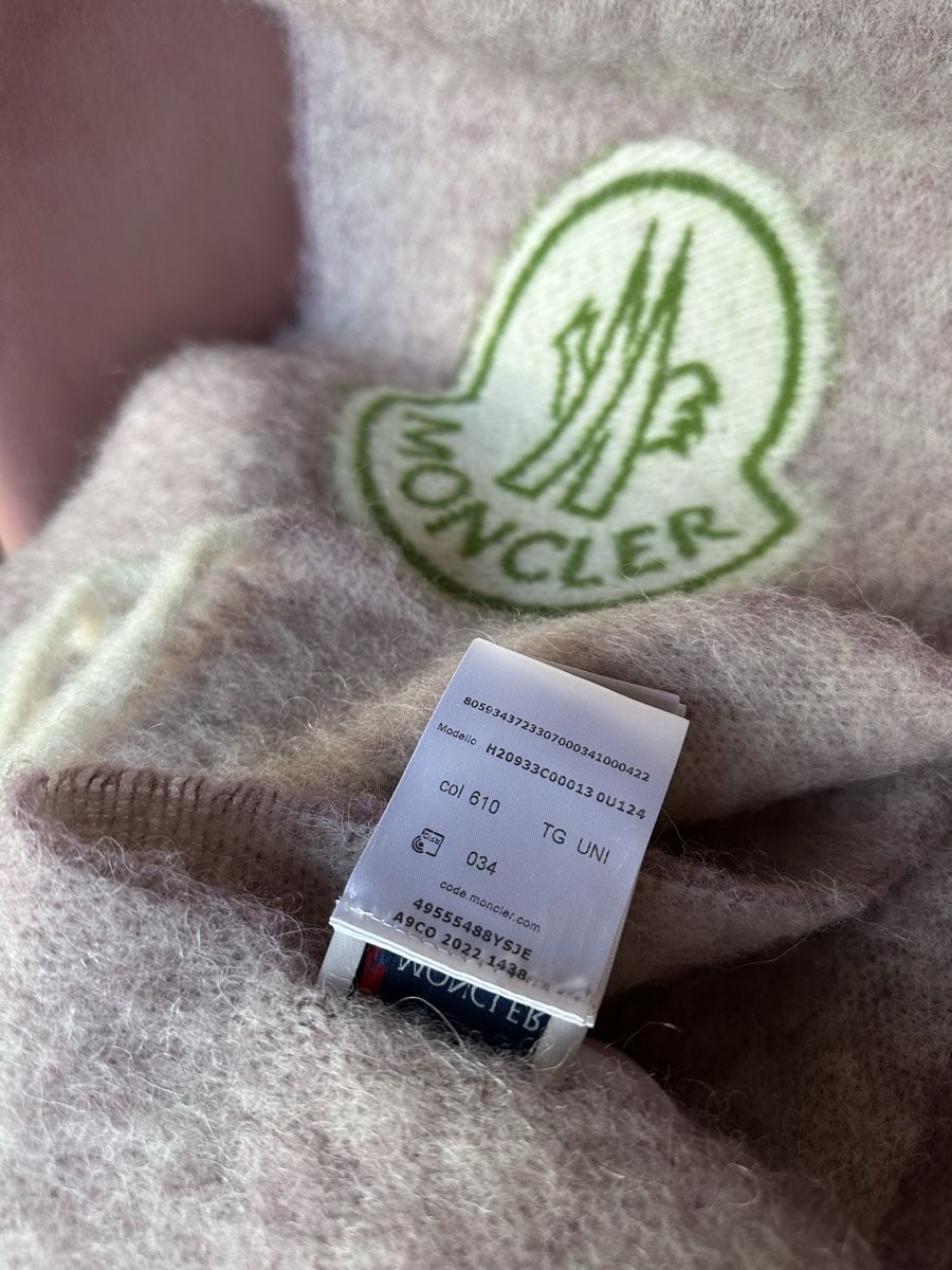 Moncler Foulard & Sciarpe: Moncler Wool Scarf, Excellent Condition! Complete Set! – Nuovo (secondo la descrizione) da Spreitenbach venduto da Wa-C789 3