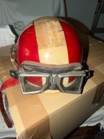 Motorradhelm mit Brille rot/weiss gebraucht zum reservieren