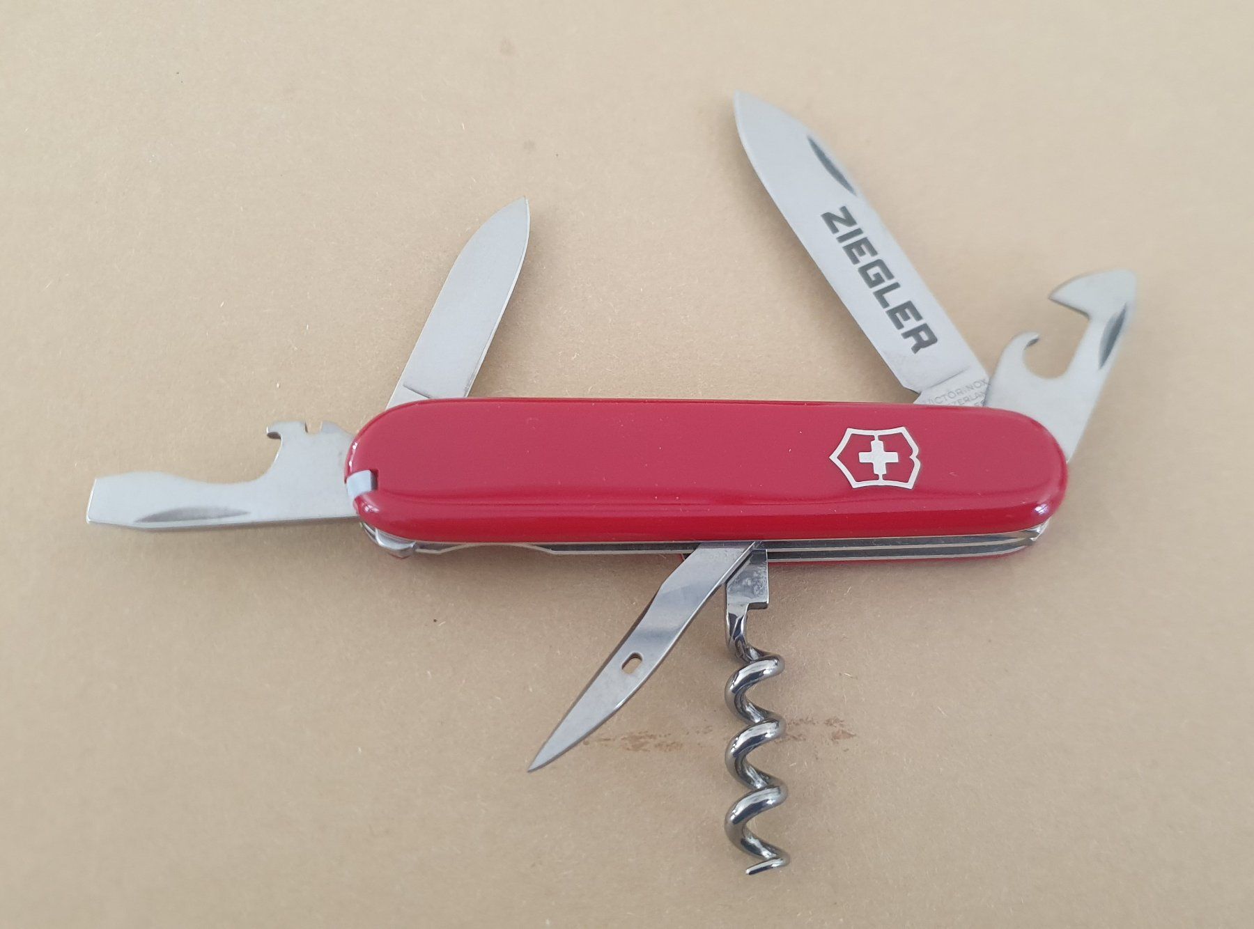 Victorinox Coltelli tascabile: 4 Victorinox / Wenger Sackmesser mit Logo – Nuovo (secondo la descrizione) da Härkingen venduto da MarianneSi 3