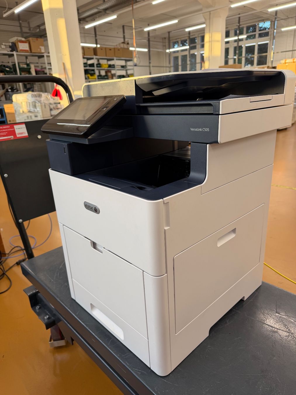 Xerox Imprimantes: Xerox VersaLink C505-Farb-Multifunktionsdrucker – D'occasion à Dietlikon par ComdatAG 1
