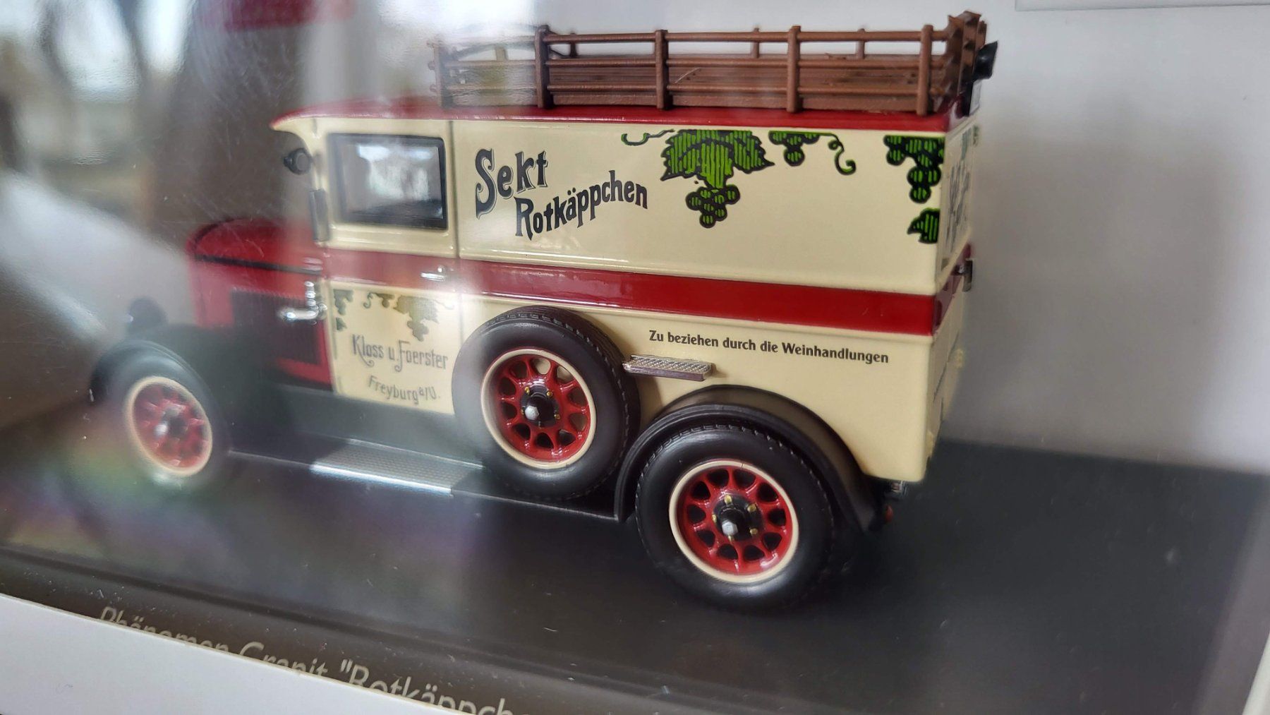 Schuco Modellini d'auto: Phänomen Granit, Rotkäppchen Sekt 1:43 Schuco – Usato da Rothrist venduto da Juana5 4