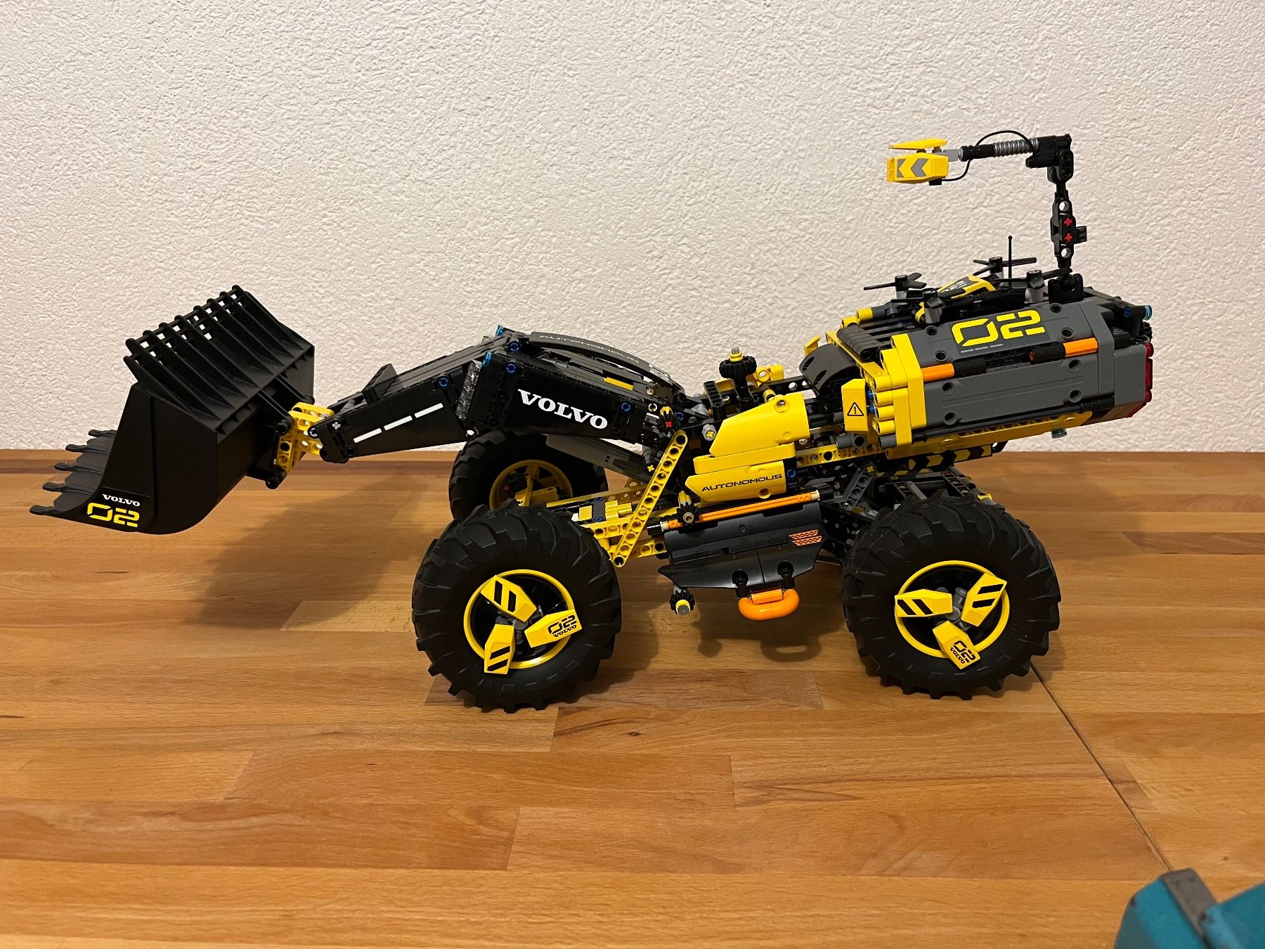 Lego Kit di costruzioni: Chargeuse Volvo Lego Technic  en super état – Usato da ARCONCIEL venduto da Ndoudou 1