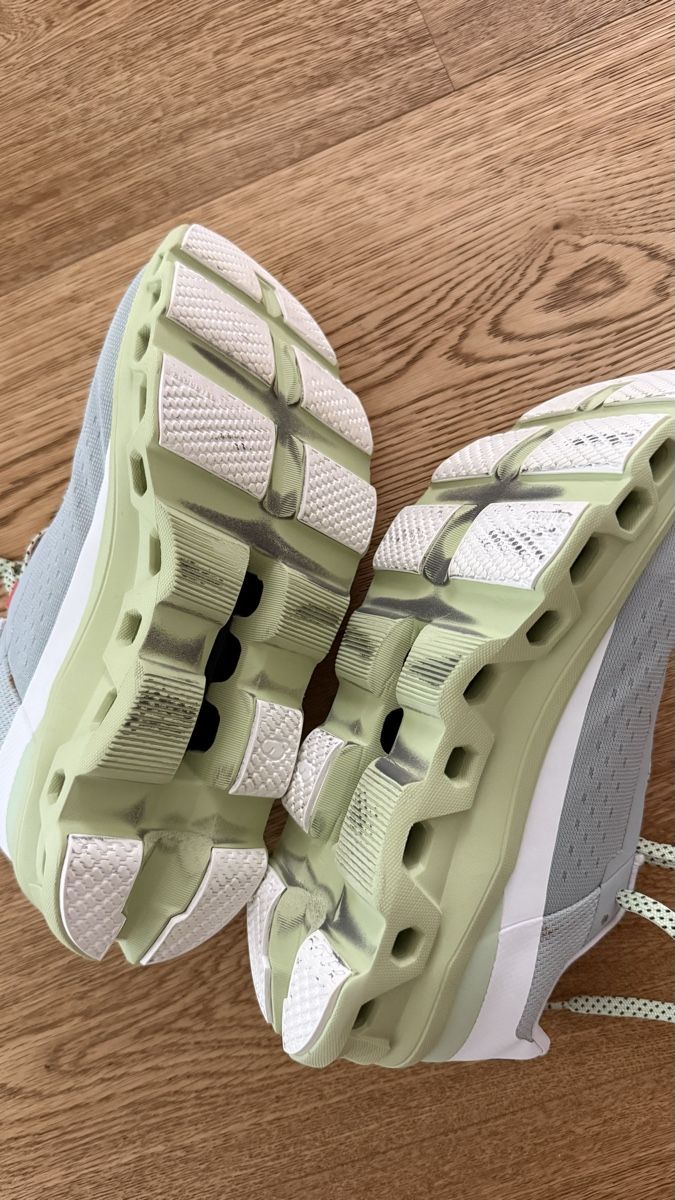 On Chaussures femmes: On Running Cloudmonster size 37.5 – D'occasion à Boswil par hey.itsme 4