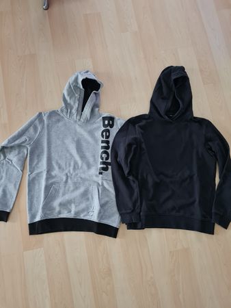 2 Kapuzenpullover Bench / LMTD Gr. 158/164