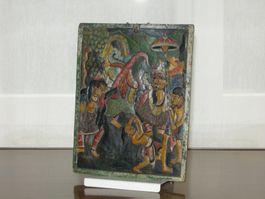 Antikes geschnitztes Wandbild / Bali / Tanz / Indonesien