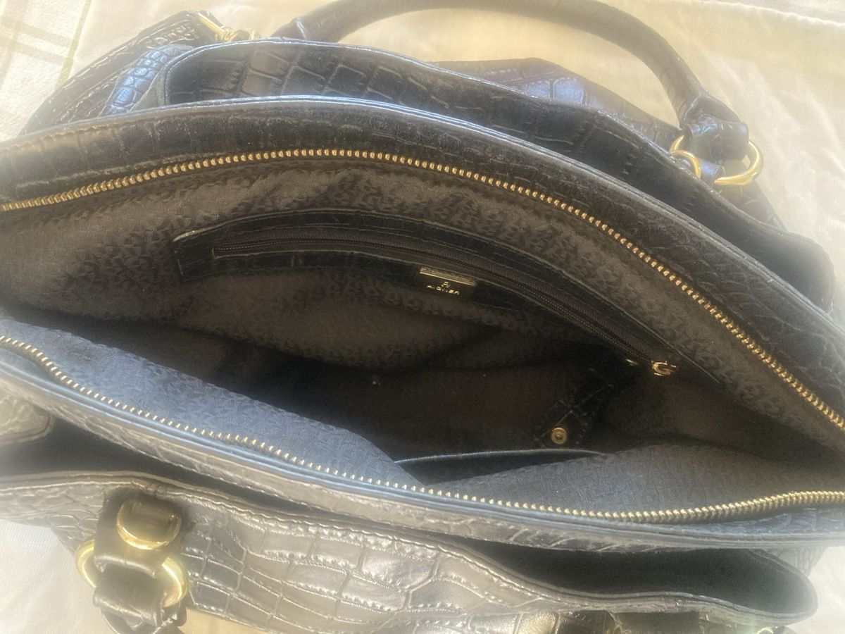 Aigner Borse da donna: Aigner Schwarze Handtsche – Usato da Rapperswil SG venduto da stadtpflanze 1