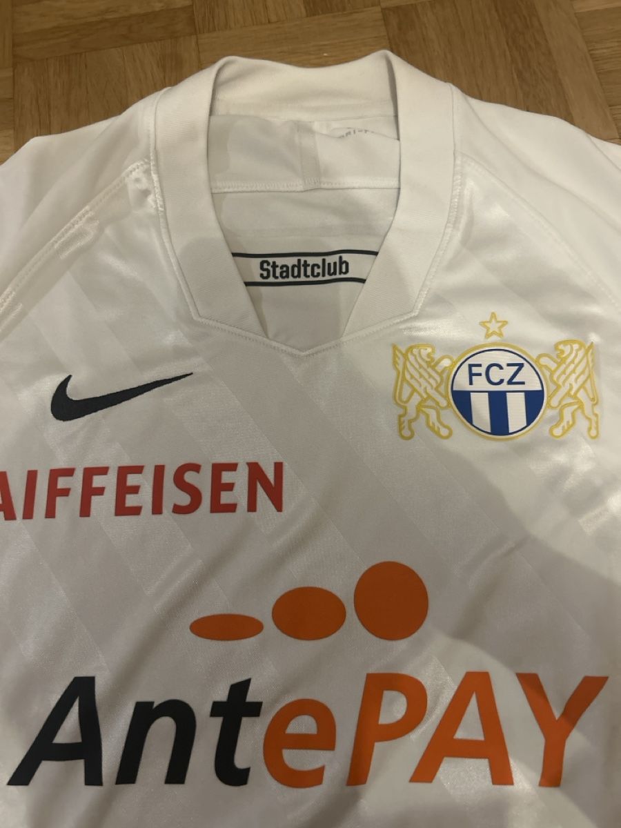 Nike Leibchen & Hosen: FCZ Trikot – Gebraucht aus Volketswil von vbo_wzz8 1