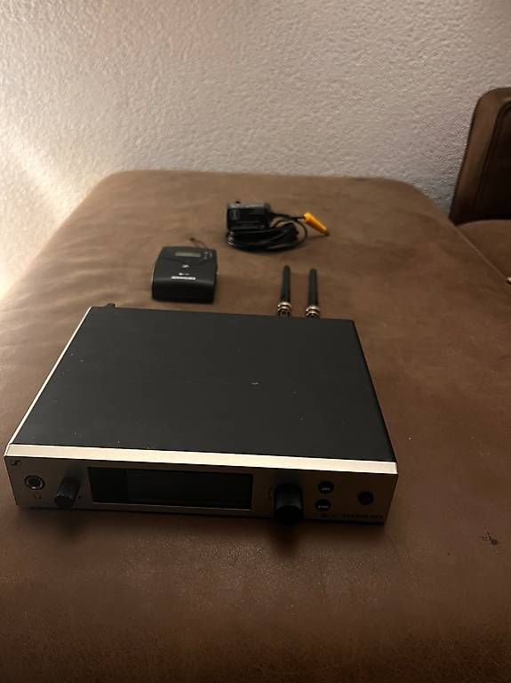 Sennheiser Ricevitori: Sennheiser G4 Receiver / Empfänger inkl. Bodypack – Usato da Spiegel b. Bern venduto da enzominor9