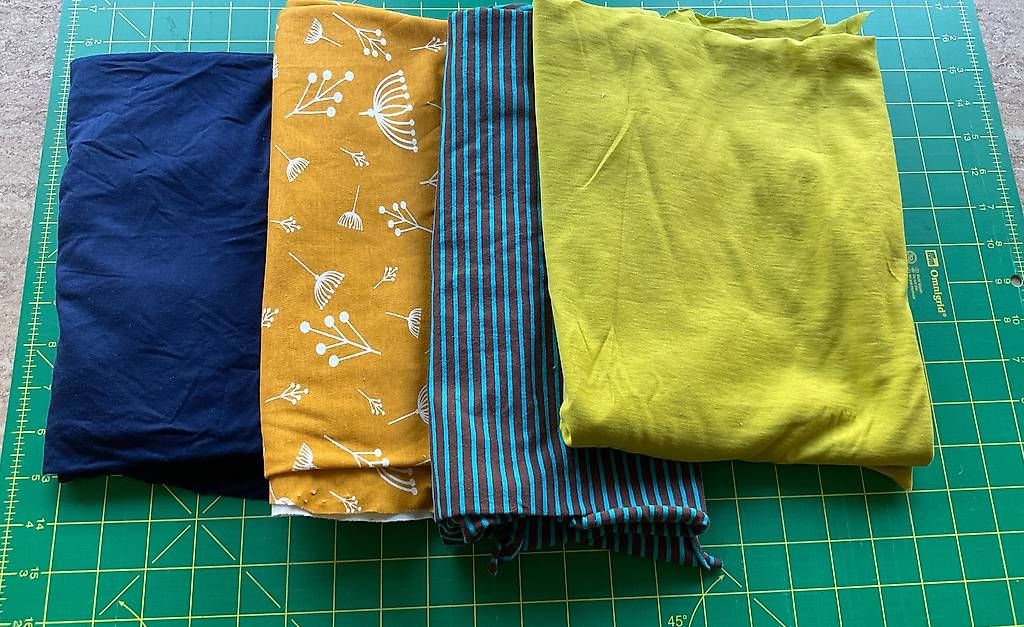 Tessuti: Stoffe Paket – Usato da Basel venduto da Dinino68