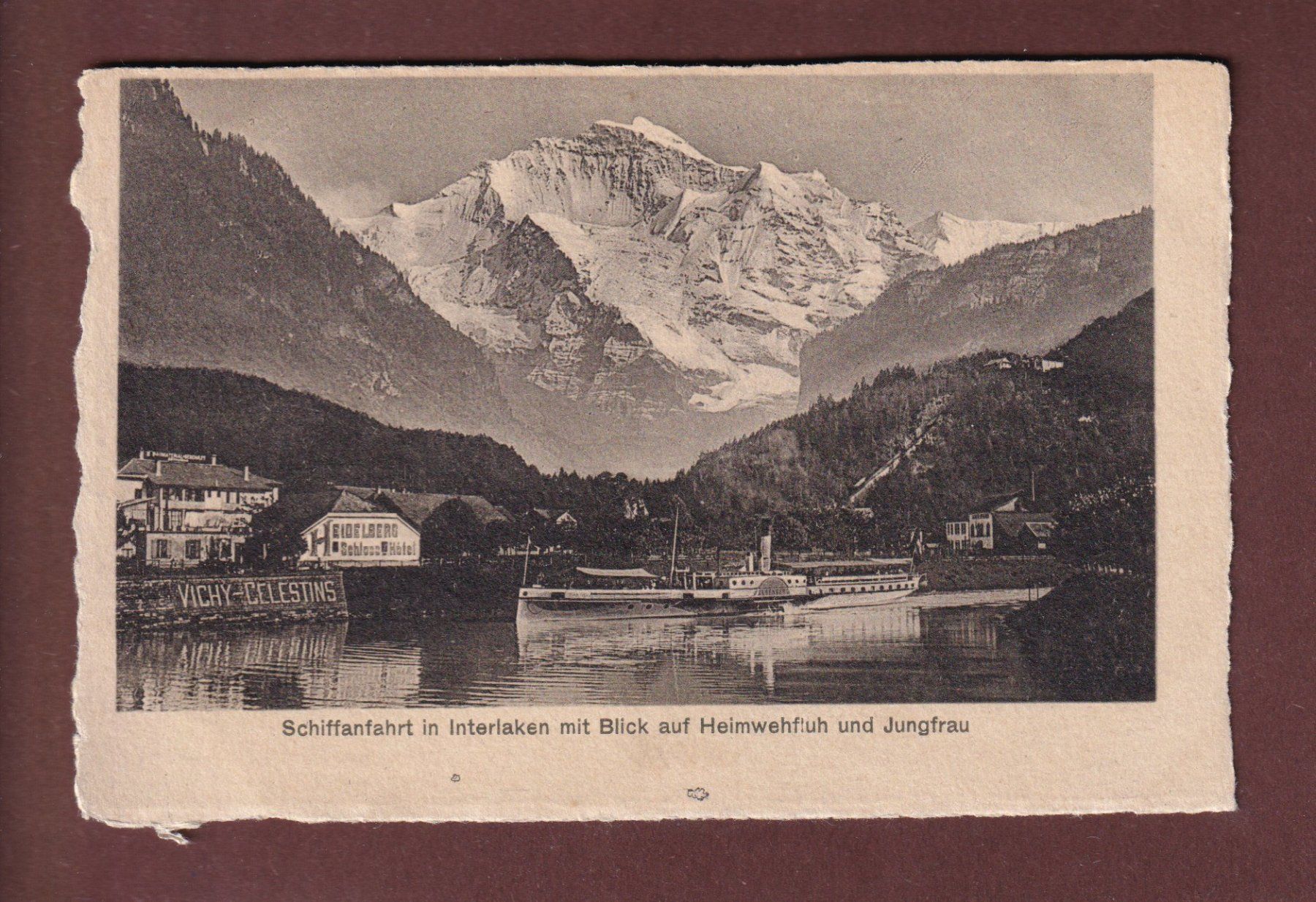 Ansichtskarten: INTERLAKEN - Schiffeinfahrt - Jungfrau – Gebraucht aus Pully von nicecards-shop