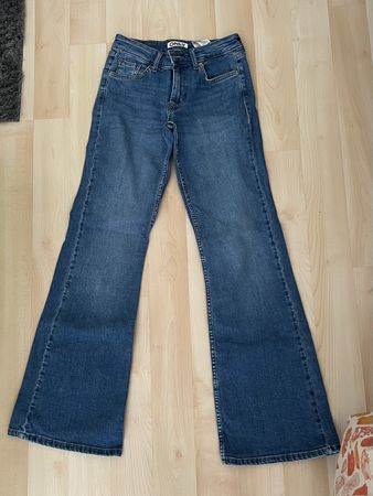 Damen Jeans bell bottom Grösse 27/34 guter Zustand