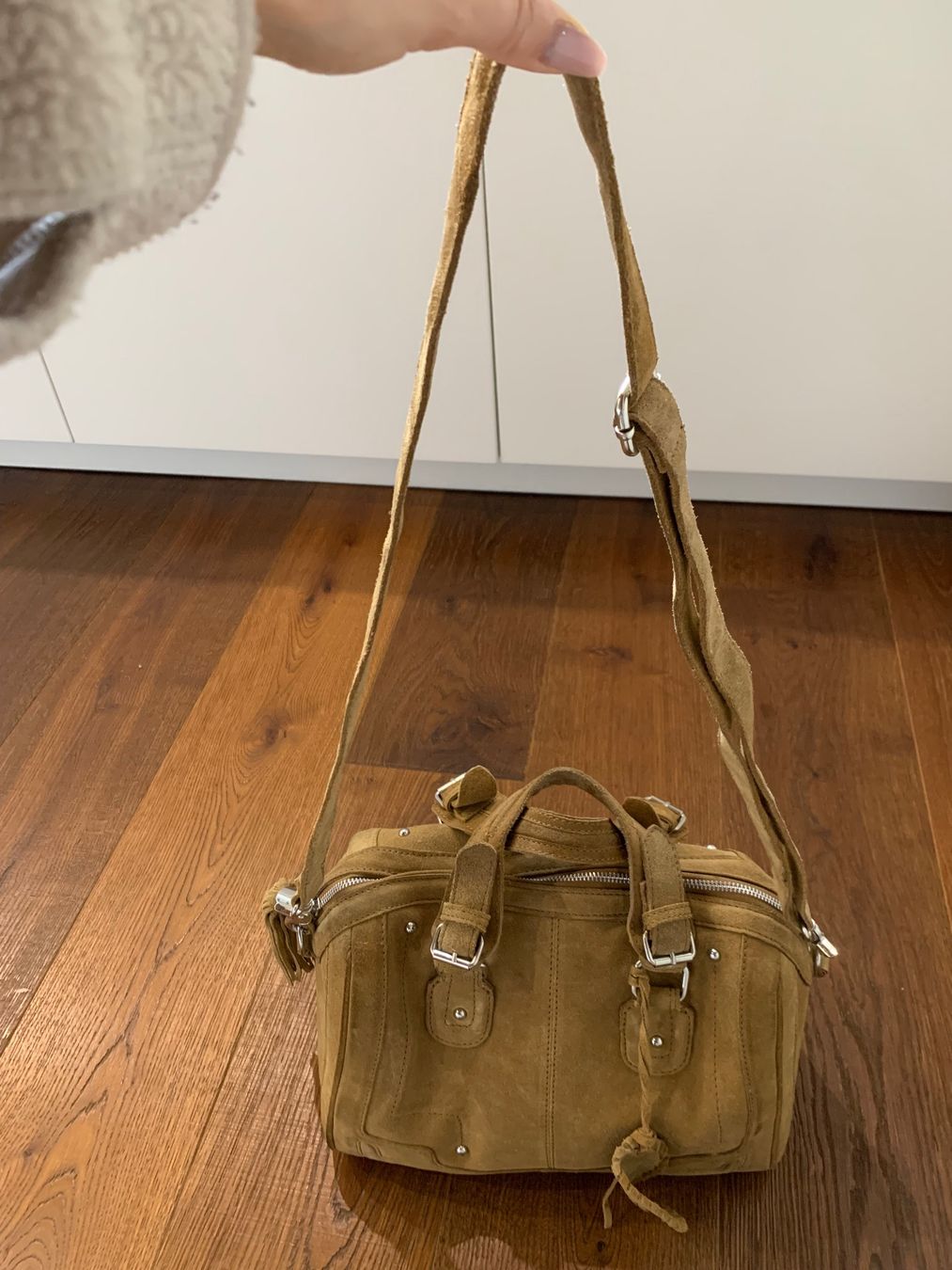Zara Borse da donna: Borsa pelle scamosciata – Usato da Gorduno venduto da nic_8jd2 5
