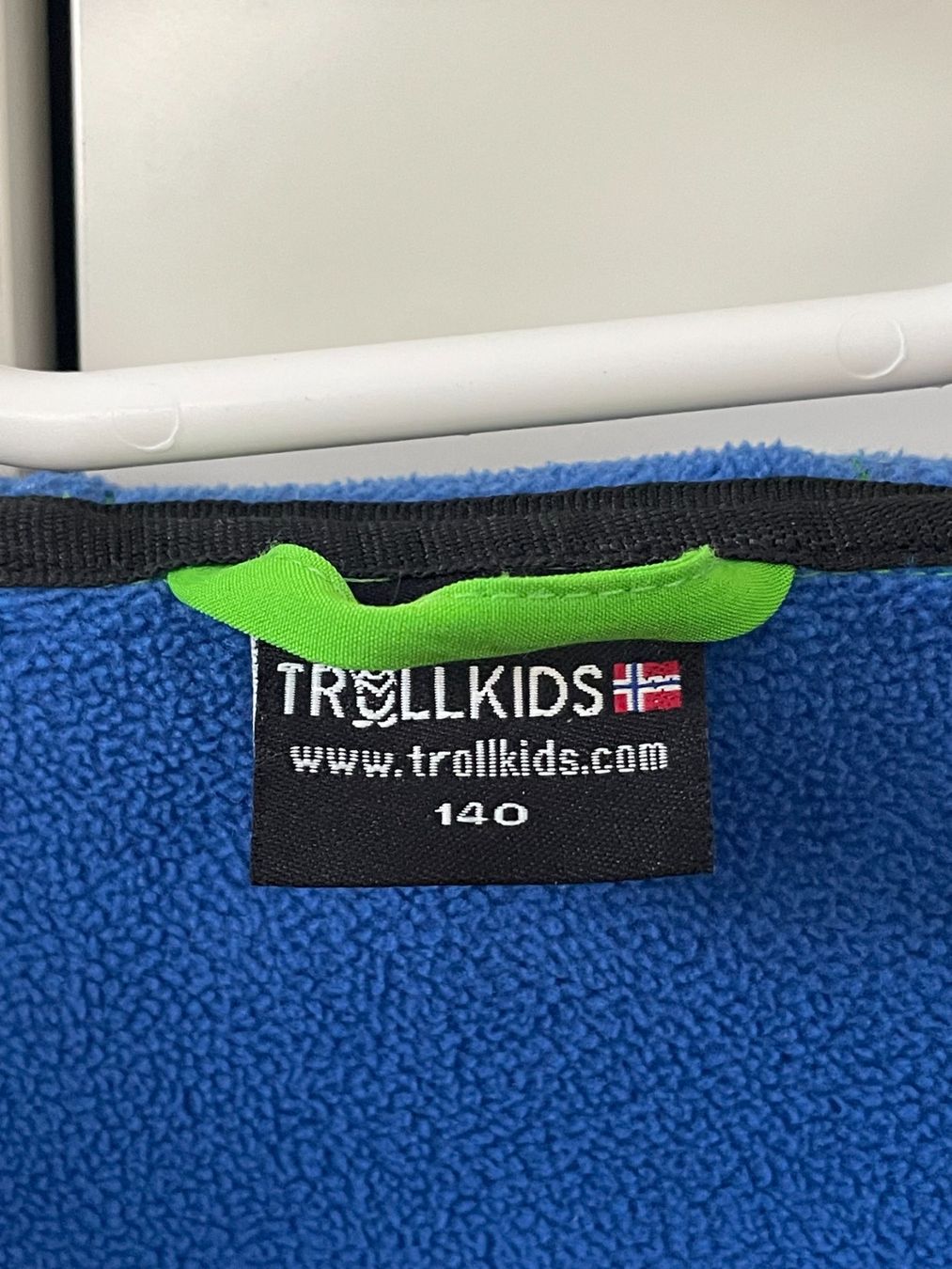 Trollkids Vestes & Manteaux: Trollkids Softshelljacke Gr. 140 – D'occasion à Ehrendingen par Bretzelchen 3