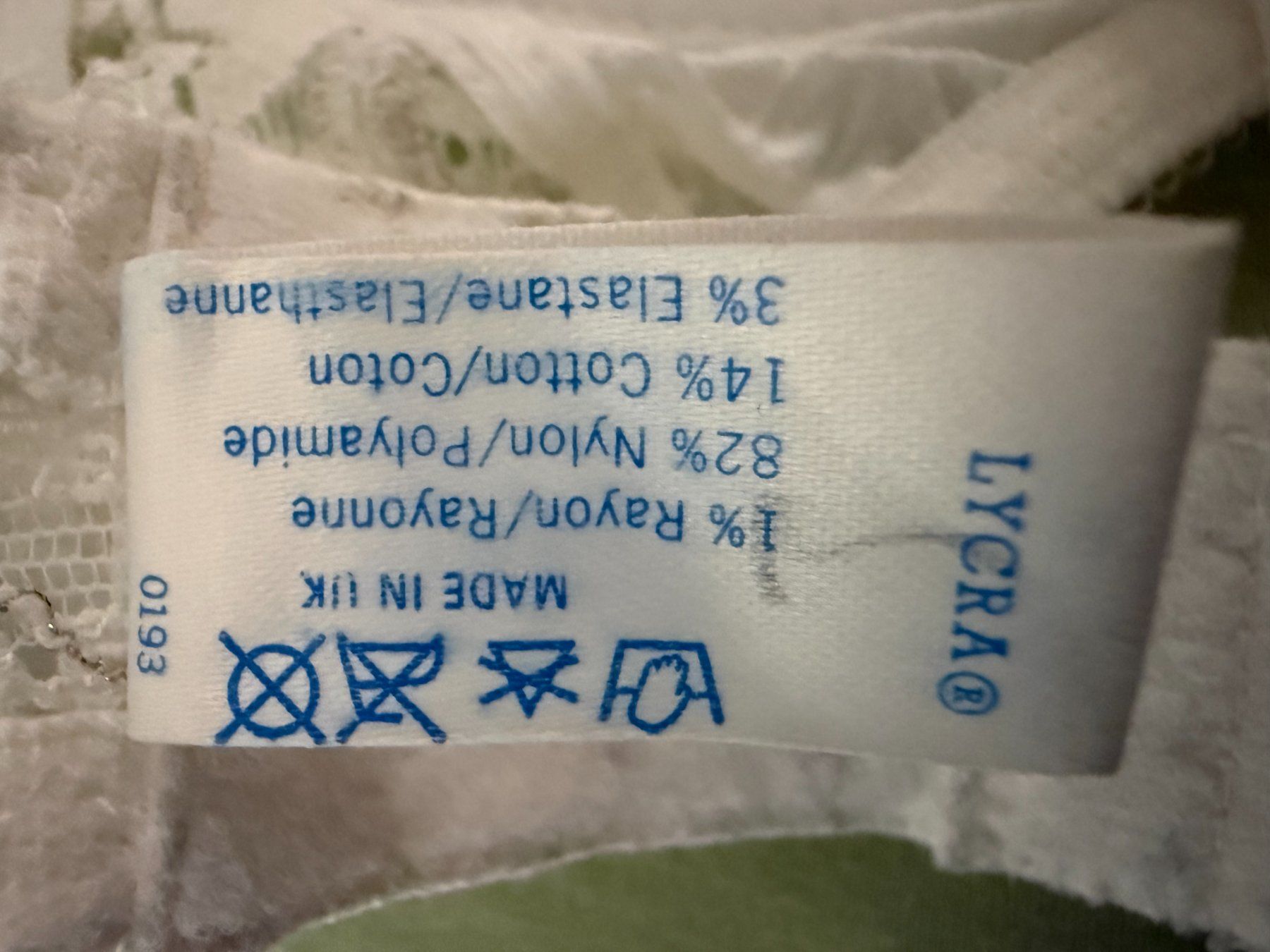 Sonstige Unterwäsche: WARNER'S  BH  Gr. 80DD   Farbe weiss – Gebraucht aus Subingen von ArtBead 4