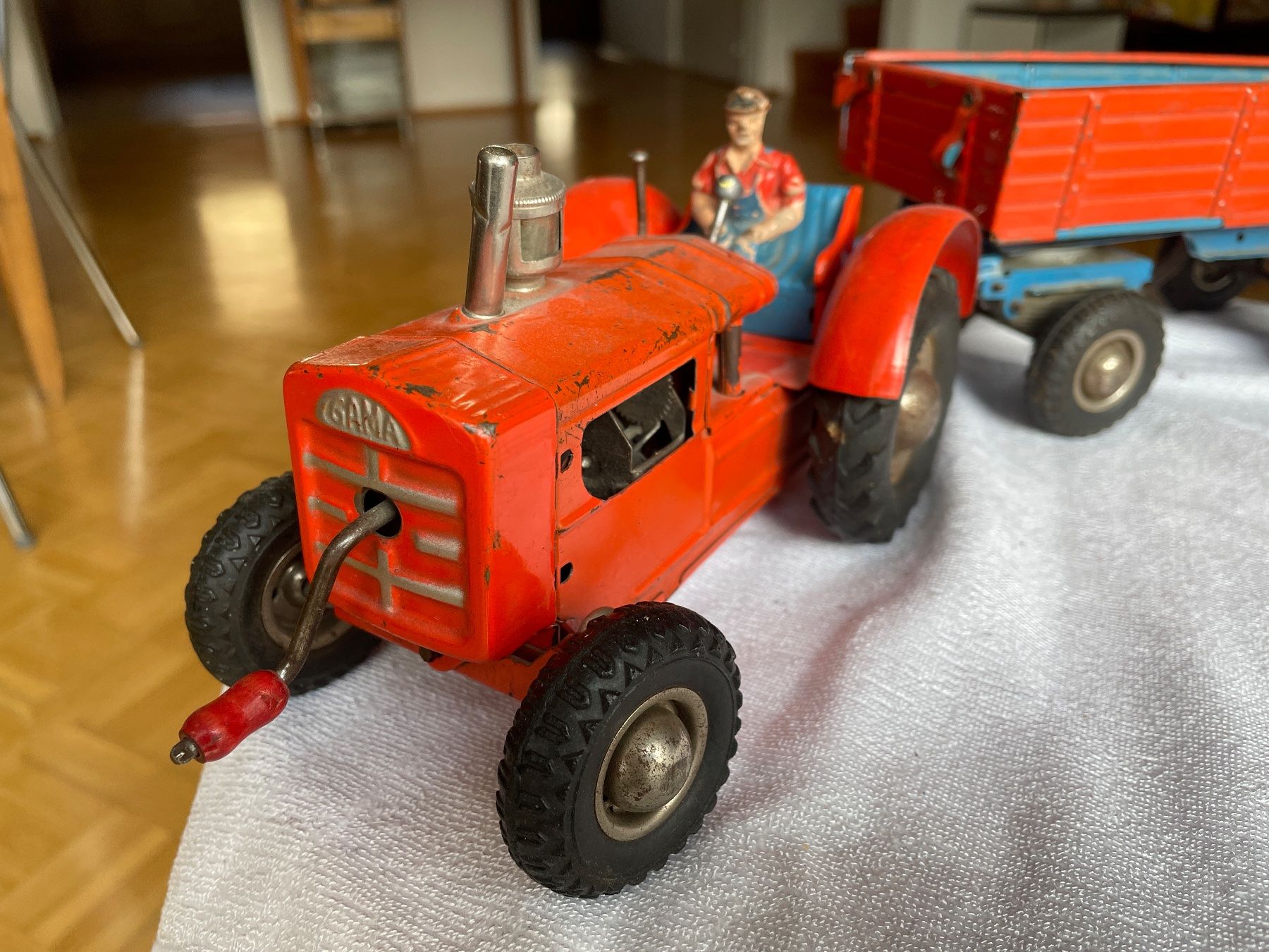 Gama Giocattoli: Gama Funken-Traktor mit Anhänger – Usato da Zell ZH venduto da pascho01 1