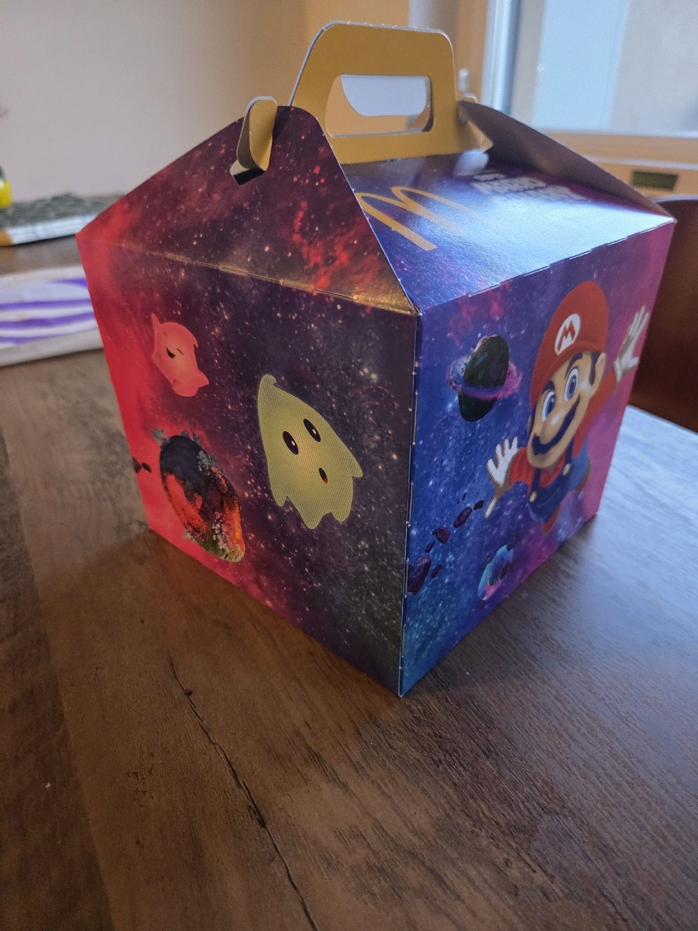 Mc Donald's Figuren: Super Mario Galaxy Menu McDonald’s Box Spain – Neu (gemäss Beschreibung) aus Basel von Russell.G