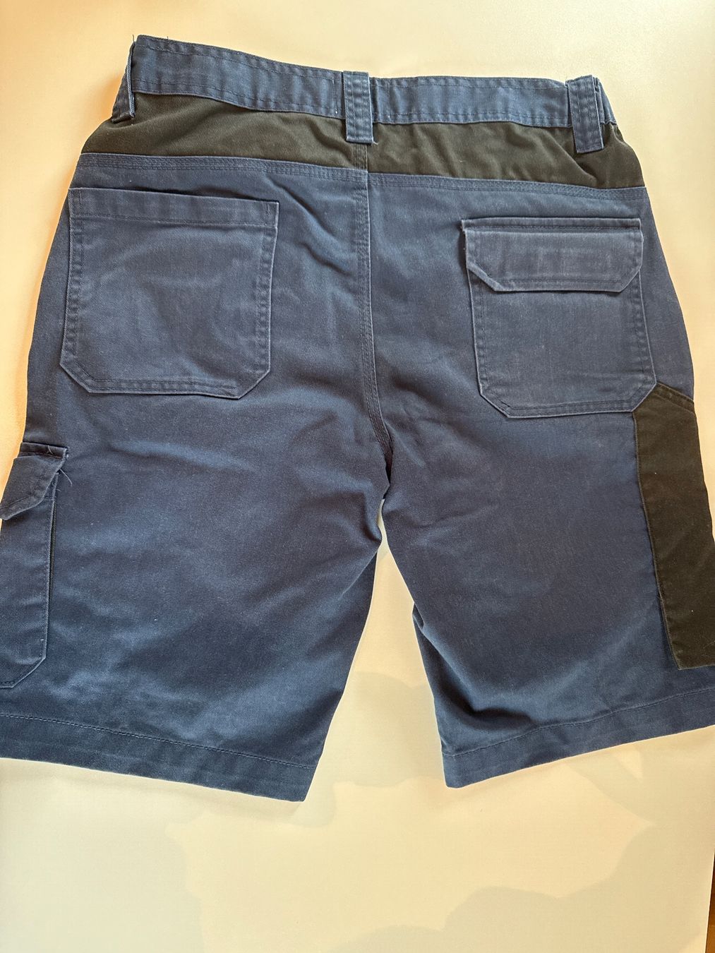 Pantaloni: Worker Shorts, Grösse M, kurze Hose – Usato da Altendorf venduto da Elenaneagu22 1