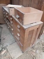 MEUBLE A TIROIRS ANCIEN 180 CM.