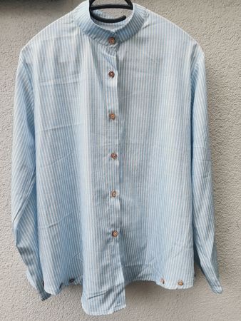 Leichtes Sommerhemd blau-weiss gestreift, Grösse S