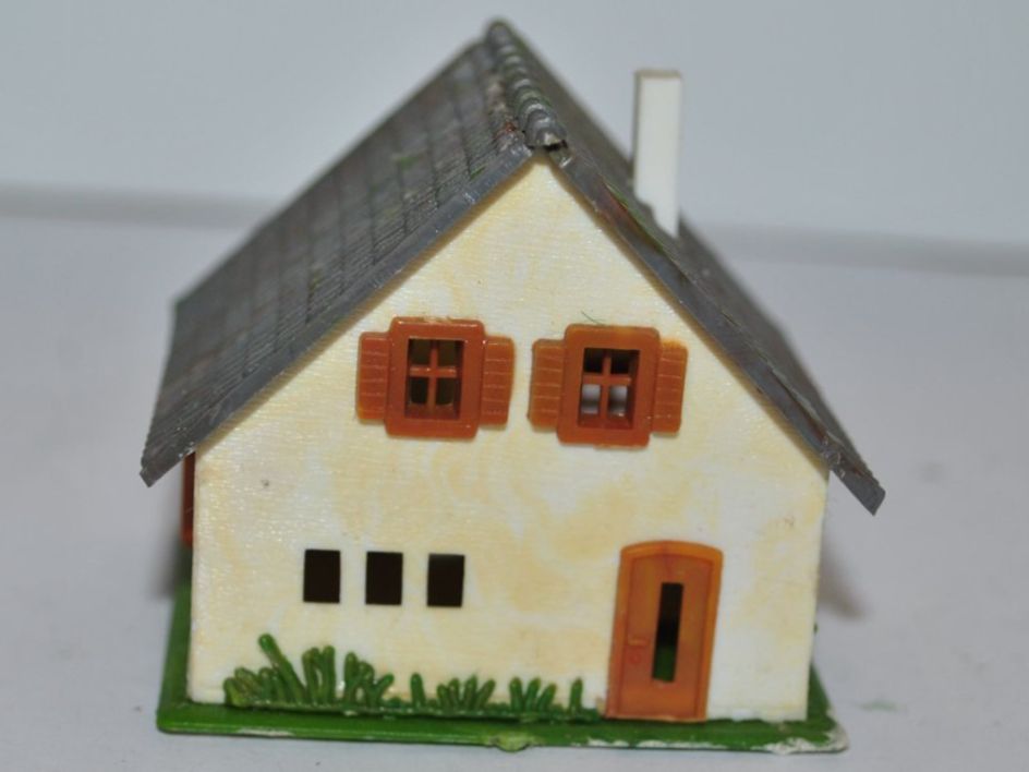 Faller Modelleisenbahnen: Faller Wohnhaus (PDB124) – Gebraucht aus Aarwangen von Bahnsupport