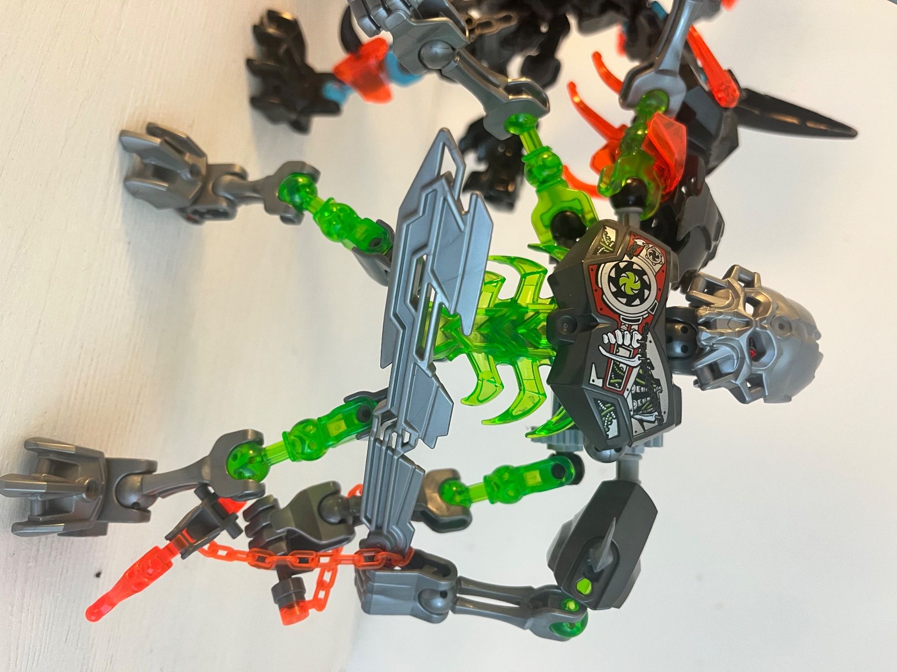 Statuette: 3 Bionicles – Usato da Winterthur venduto da Sleipner 1