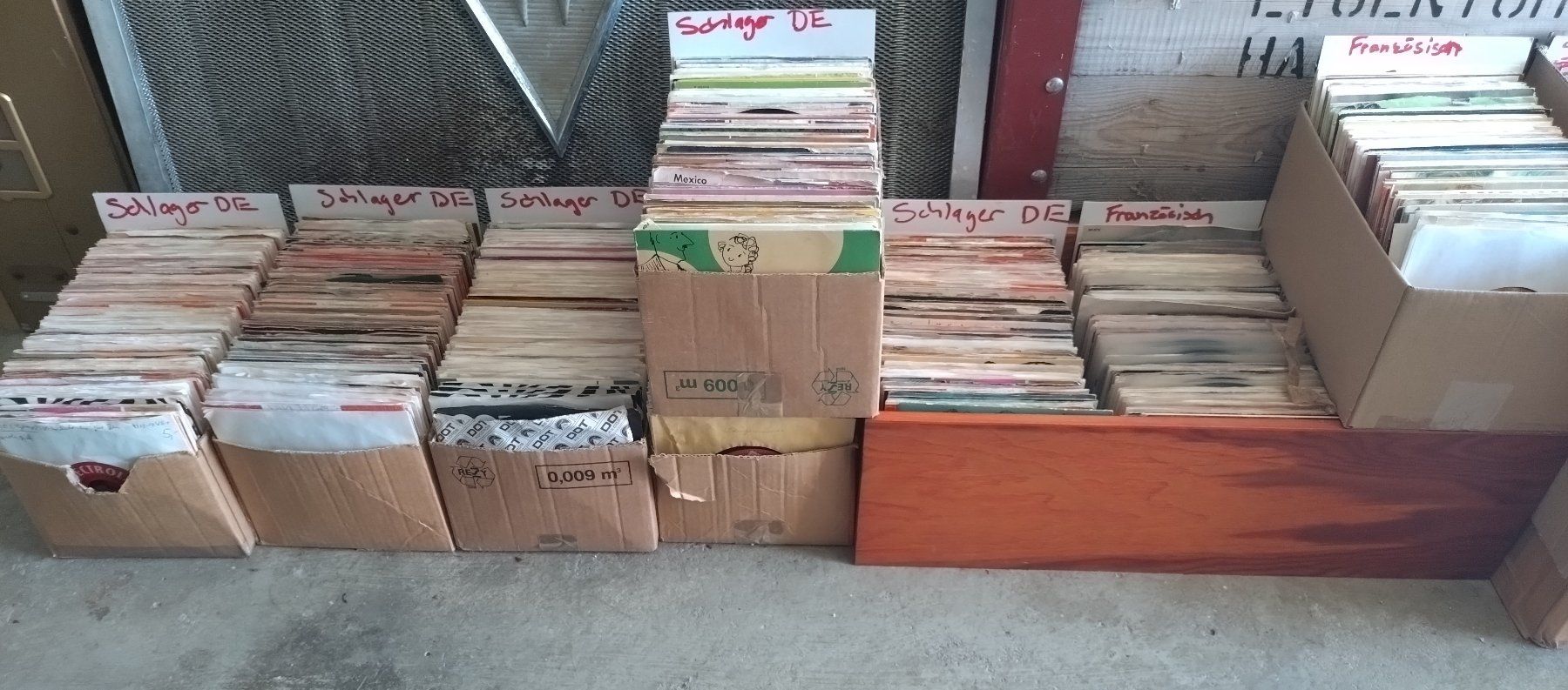 Dischi in vinile: Singles Vinyl Schallplatten Sammlung – Usato da Nuglar venduto da SwissJukebox