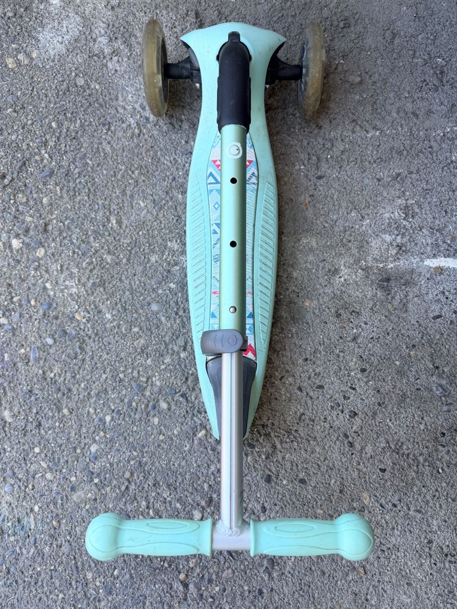 Globber Kickboard: Kinderroller Globber Mint Grün 3 Räder gebraucht – Gebraucht aus Hindelbank von Kaktus130 1