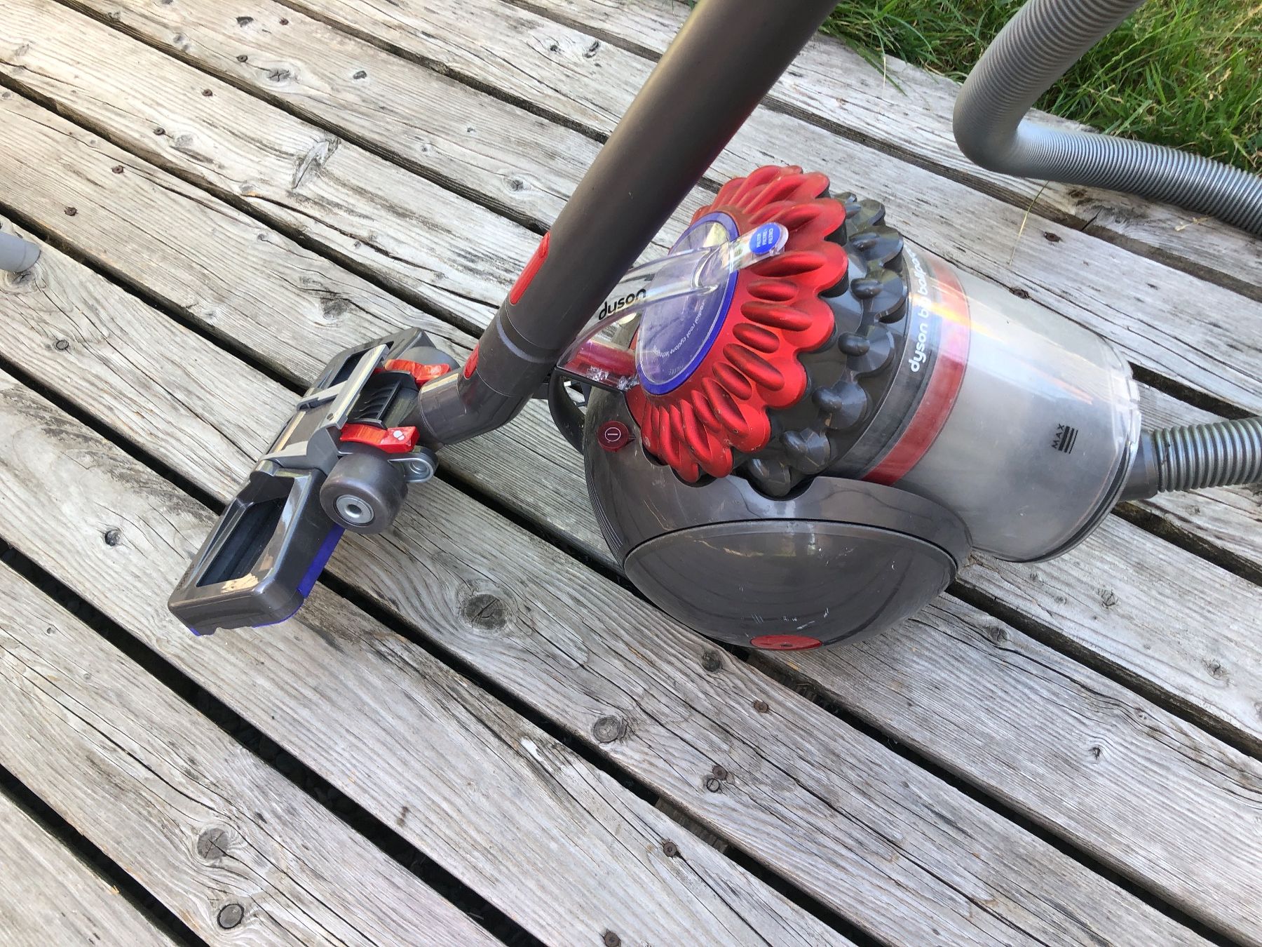 Dyson Staubsauger & Zubehör: Dyson big ball parquet – Gebraucht aus Chénens von Touta1franc