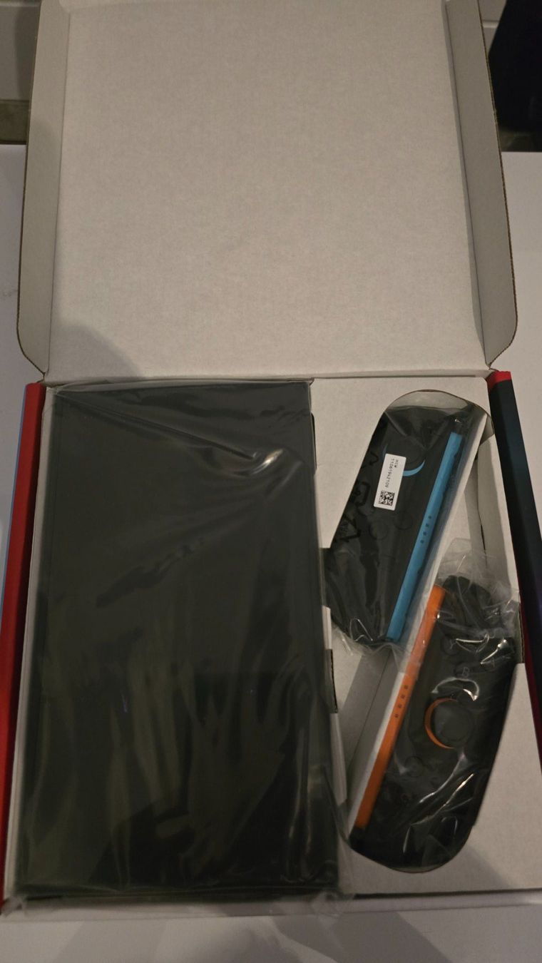 Nintendo Consoles: Switch 2 // Neuf dans sa boîte d'origine – Neuf (Voir description) à Carrouge VD par Sildinn 1