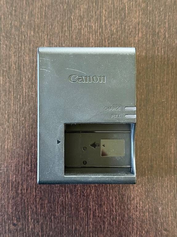 Altri Accessori: Chargeur Canon LC-E17E – Usato da Lausanne 26 venduto da chr_yhh5