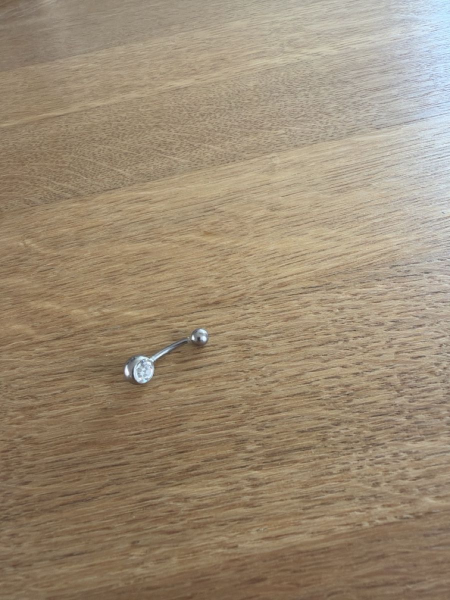 Bijoux piercing: Bauchnabelpiercing mit Stein silberfarben – D'occasion à Altendorf par sda_57x2