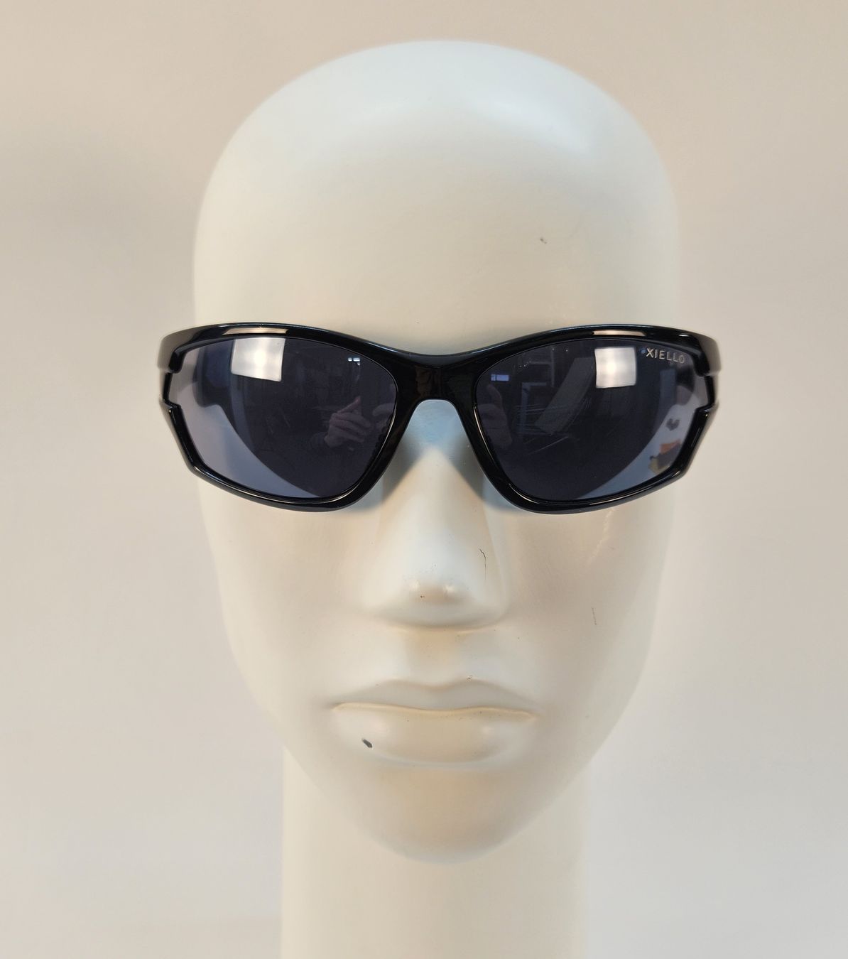 Brillen & Gläser: Sonnenbrille von Xiello "Neu" – Neu und originalverpackt aus Uster von esko.swiss