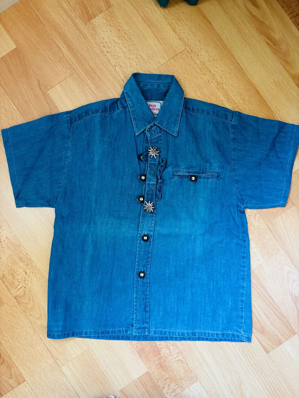 Camicie, T-shirt & Polo: Edelweiss Trachtenhemd, Grösse 104 – Usato da Siebnen venduto da nera007