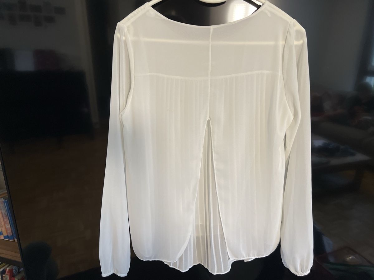 Blusen: Bluse mit Chiffon Falten, Gr. S – Neu (gemäss Beschreibung) aus Zuchwil von Commander0 1