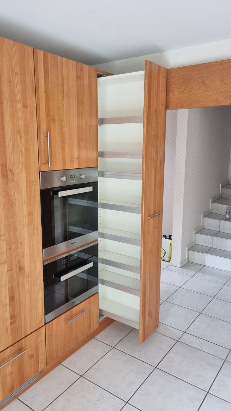 Cucine complete: Küche Kirschbaumholz – Usato da Sünikon venduto da fel_wkf7 8