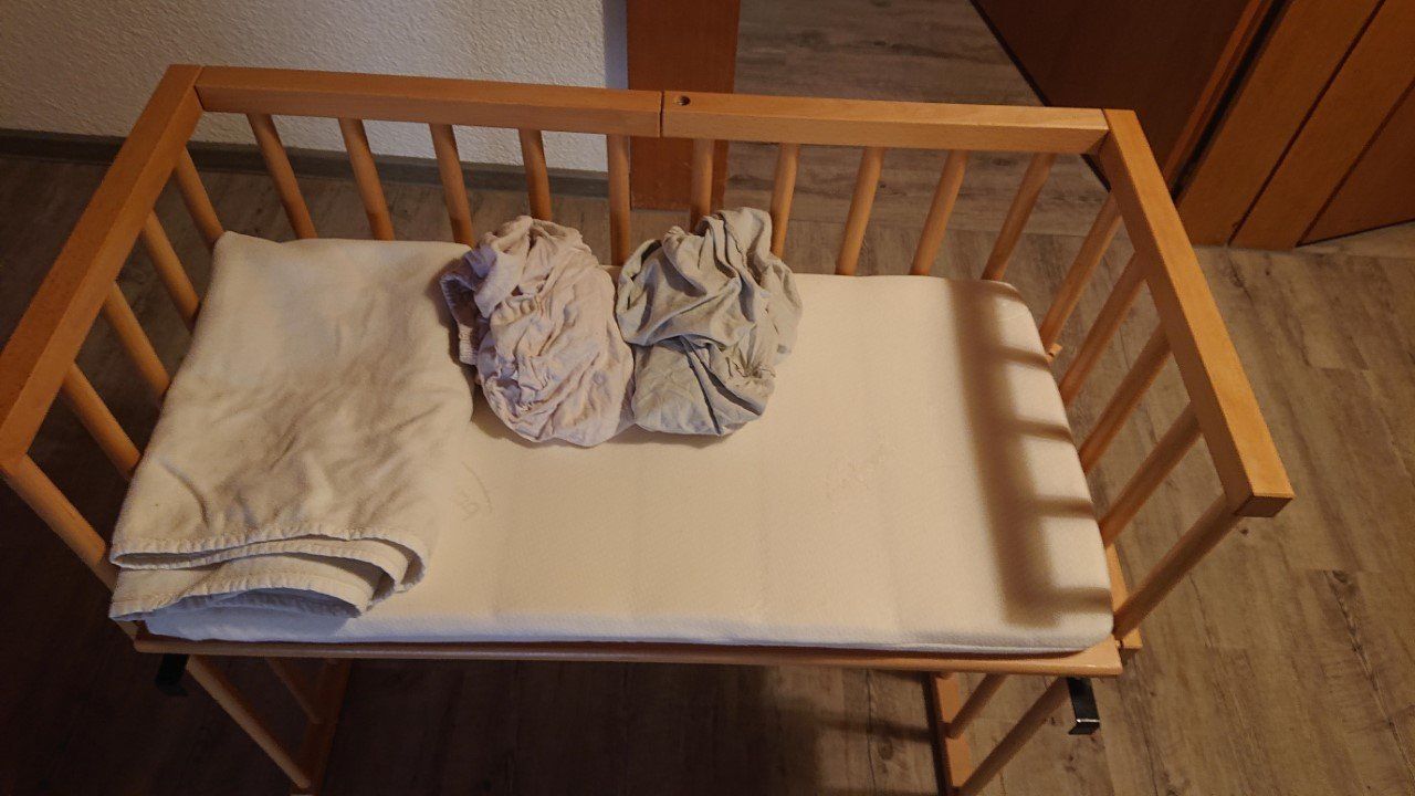 Betten: Baby Bay Beistellbett – Gebraucht aus Grenchen von Zombiepolizist 1