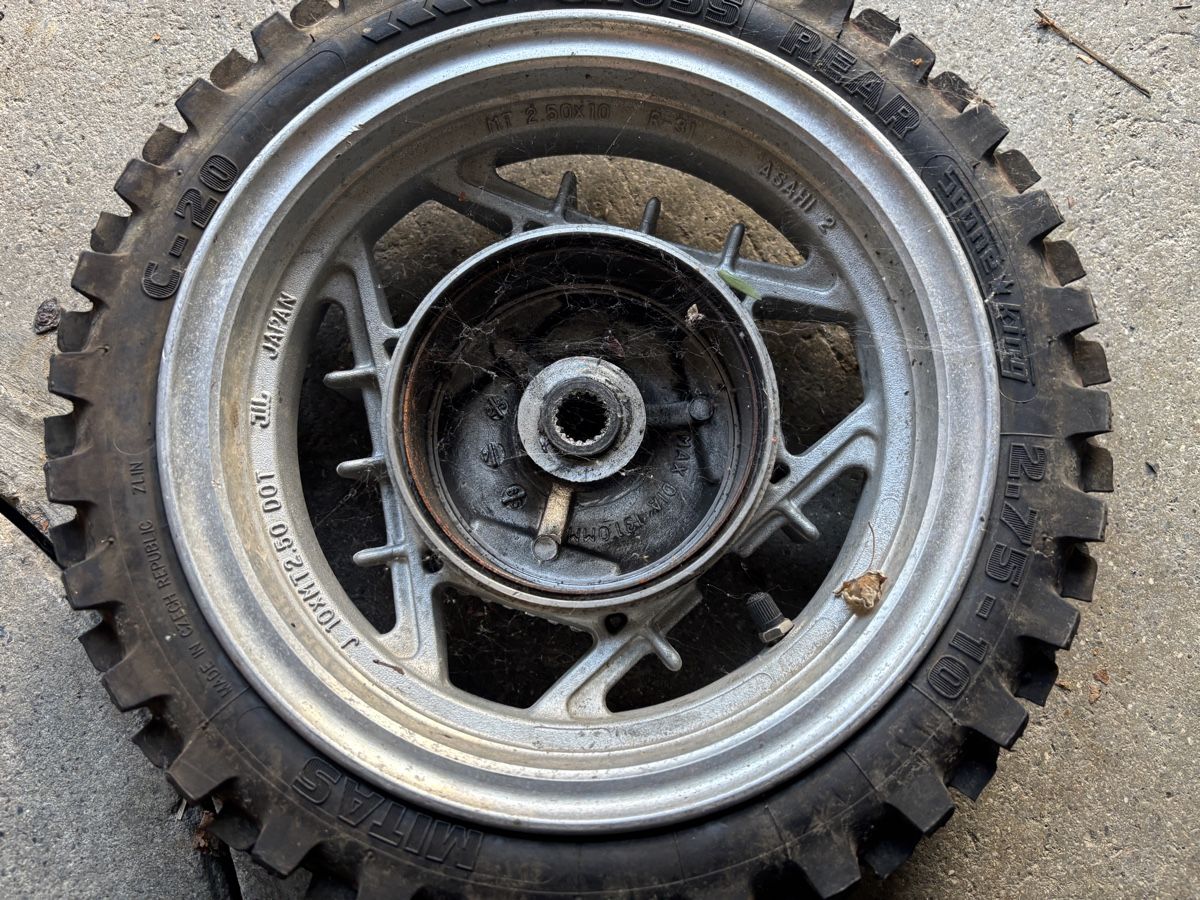 Yamaha Alle Rollerersatzteile: Räder Yamaha Beluga – Gebraucht aus Zürich von Pistonshaft 1