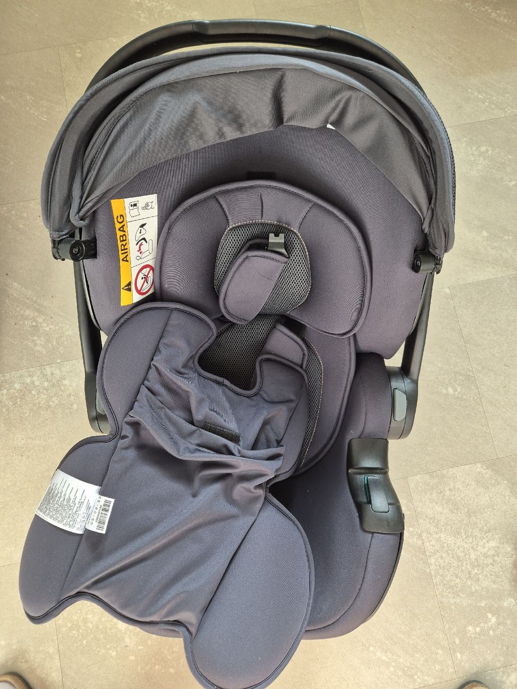 Britax Römer Seggiolini per auto: Britax Römer Babysafe – Difettoso da Kirchleerau venduto da skarma 1