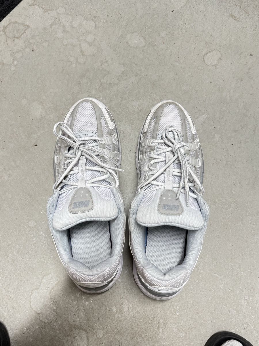 Nike Herrenschuhe: Nike P 6000 weiss 45 – Gebraucht aus Uster von Giaschper 1