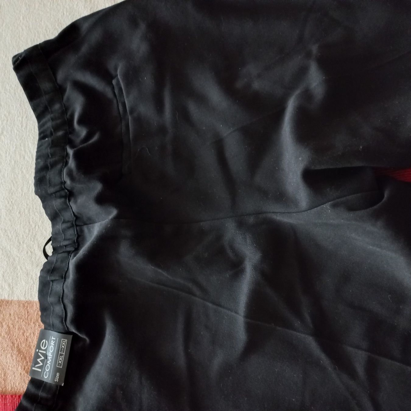 Hosen: Schwarze Hose Grösse XXL, 50 – Neu und originalverpackt aus Ebnat-Kappel von Youssou 4