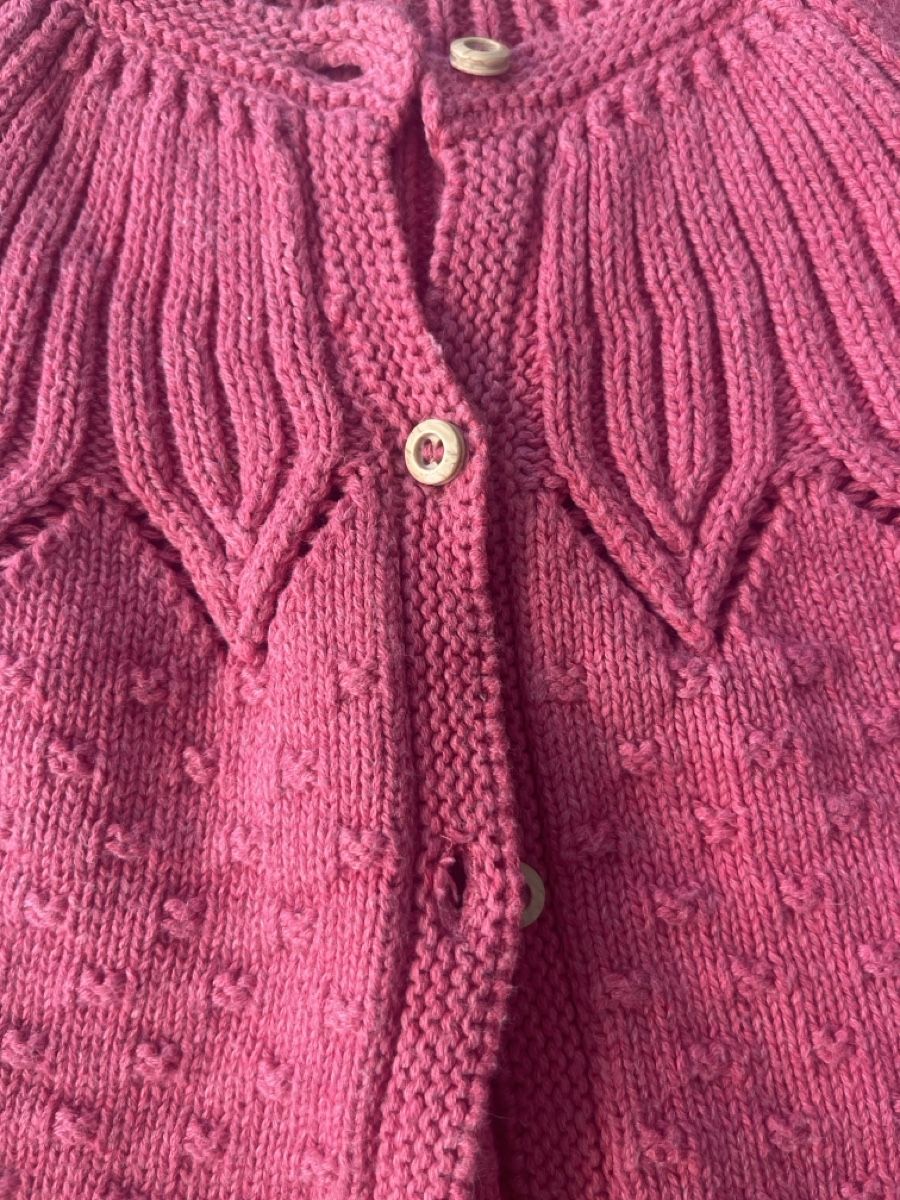 Vestes & Manteaux: Strickjacke Rosa 6-9 Monate – D'occasion à Basel par HugChristine 2