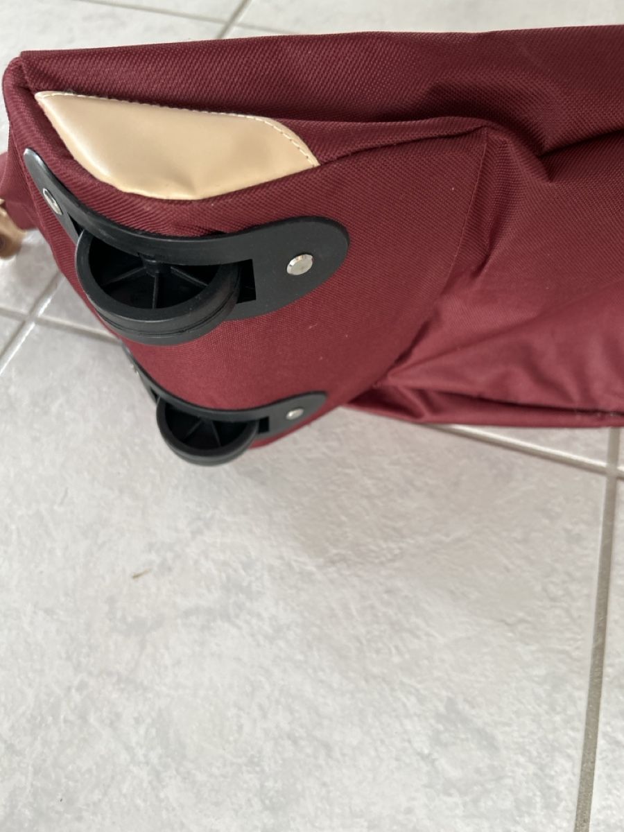 Sacs femmes: Tasche mit Rollen – Neuf (Voir description) à Lostorf par Venice16 1
