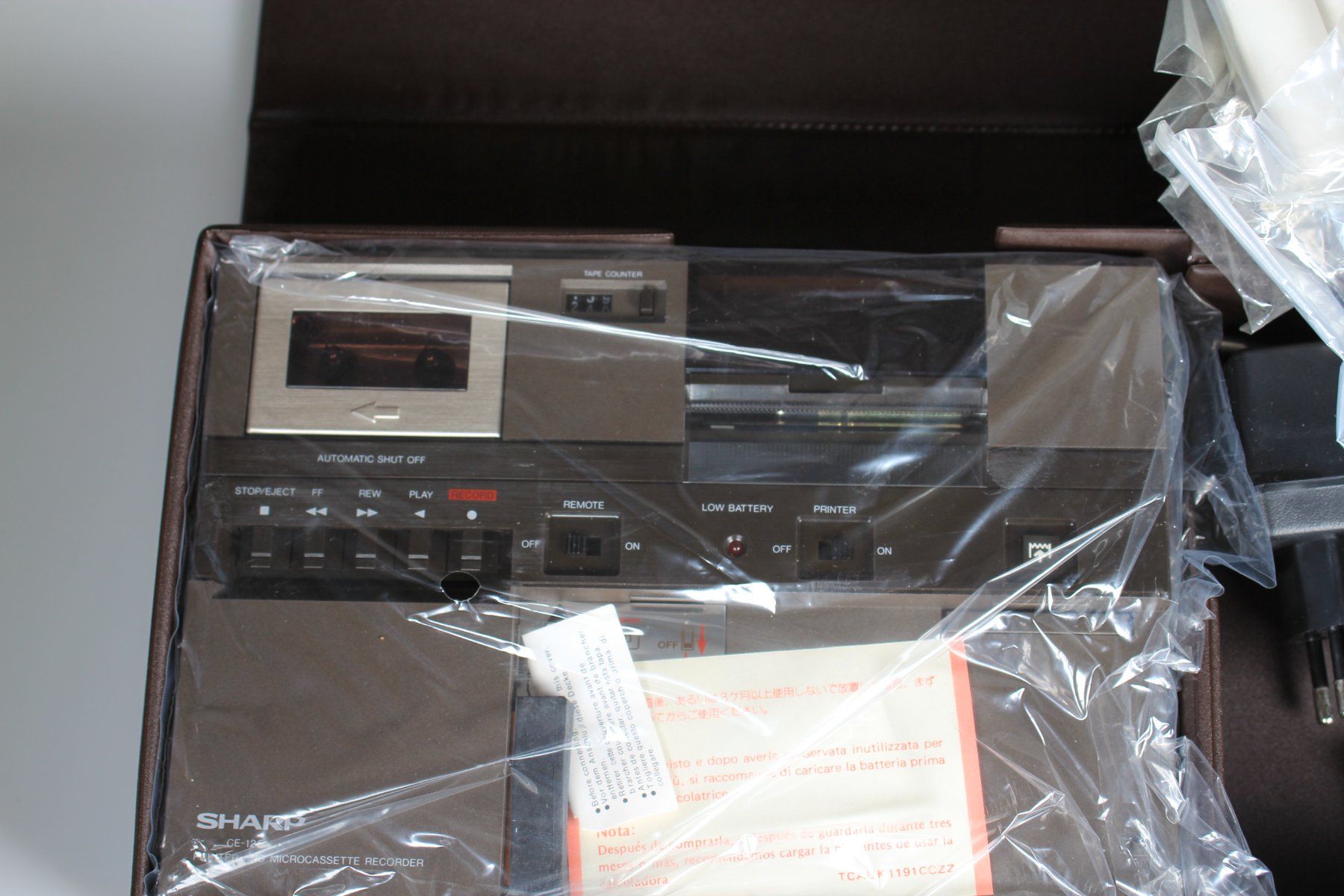 Sharp Receiver: Sharp CE-125 Printer & Microcassette Recorder – Gebraucht aus Basel von IRMAundFRED 1