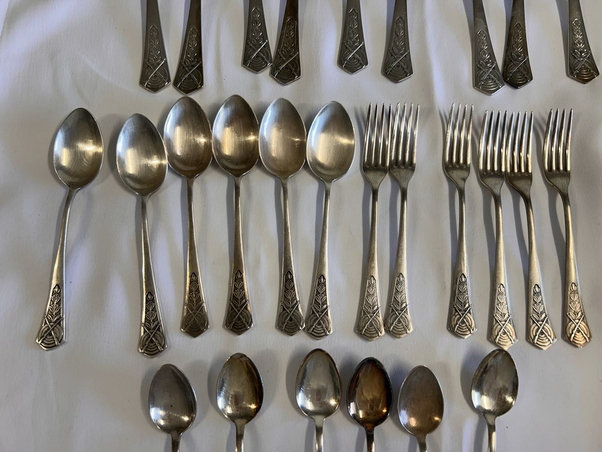 Couverts: Besteckset Silber,  gebraucht – D'occasion à Kehrsiten par fot_55m5 2